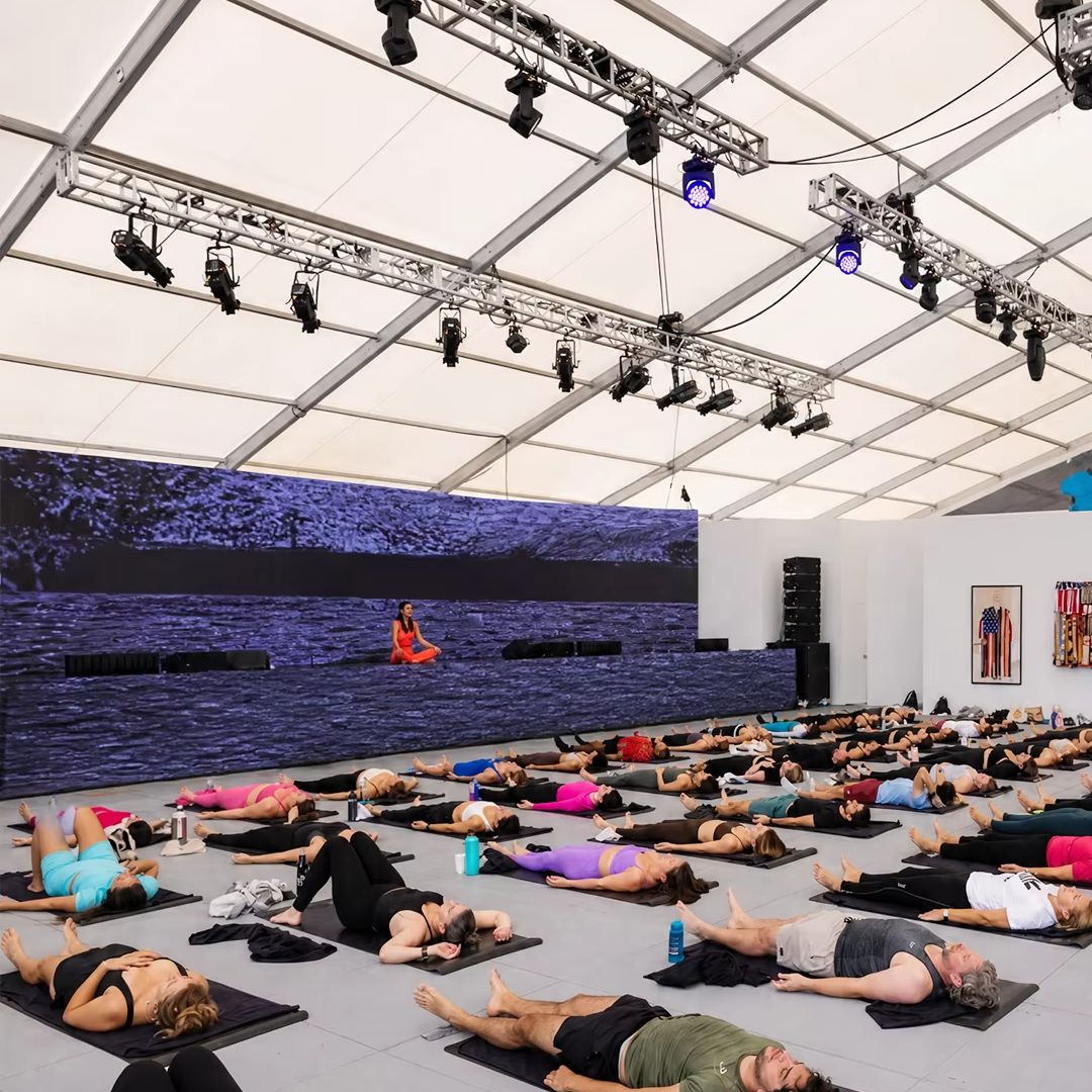 Carpa de Aluminio Blanca Tipo  - Yoga Fitness Retreat reseña y precio